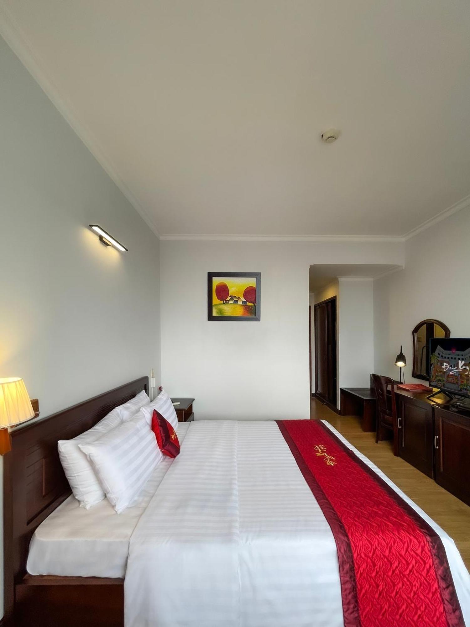 Dong Xuyen Hotel Long Xuyên Kültér fotó