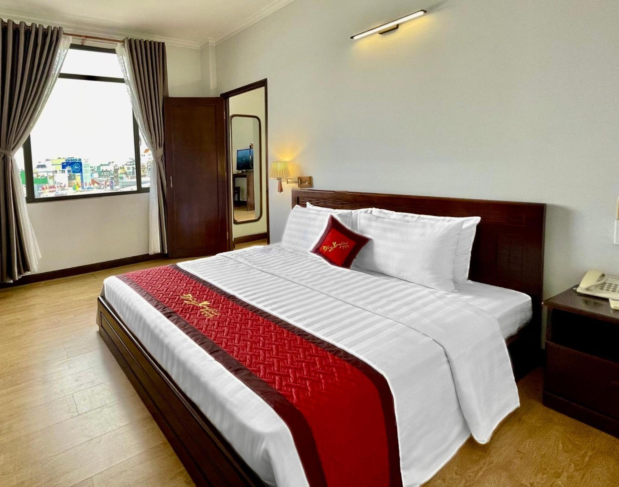 Dong Xuyen Hotel Long Xuyên Kültér fotó